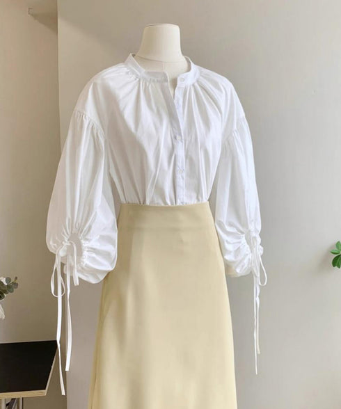 ランタンスリーブシャツブラウスレディース ぽわん袖ブラウス きれいめ ドロップショルダートップス着やせ 大人可愛い スキッパーシャツおしゃれ 韓国風春夏服ゆったり 2DAIWEI-004